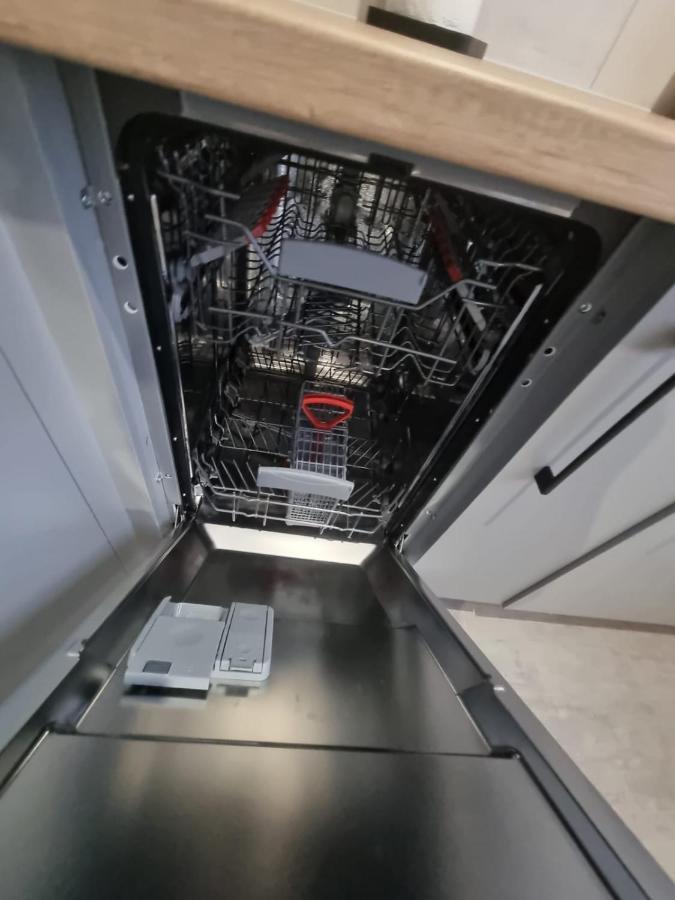 Apartament Lux Lemon Jelenia Gora Bagian luar foto