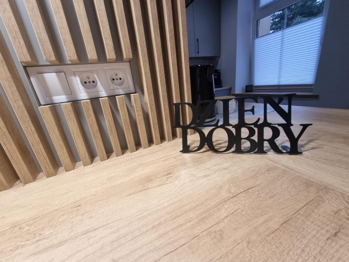 Apartament Lux Lemon Jelenia Gora Bagian luar foto