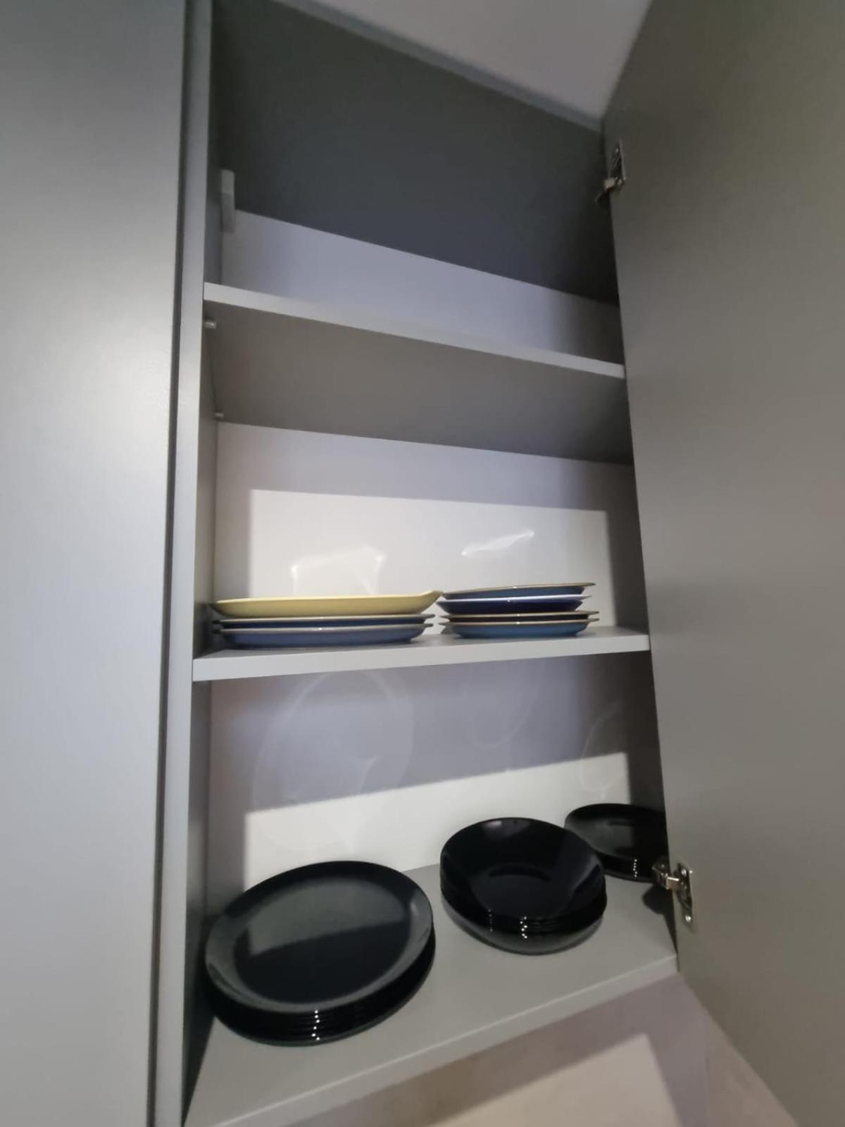 Apartament Lux Lemon Jelenia Gora Bagian luar foto